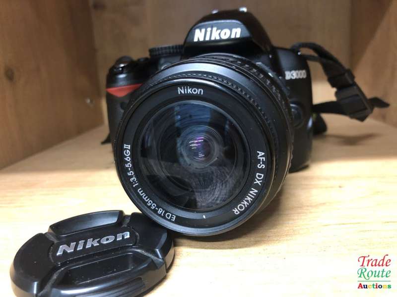 NIKON D3000 DSLR CAMERA CAMERA KIT WITH NIKKOR 18-55 ii LENS