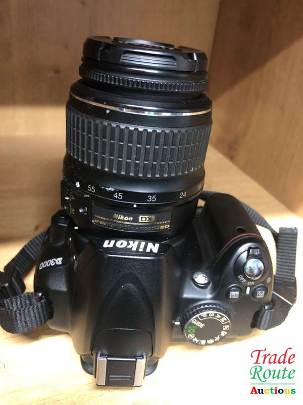 NIKON D3000 DSLR CAMERA CAMERA KIT WITH NIKKOR 18-55 ii LENS