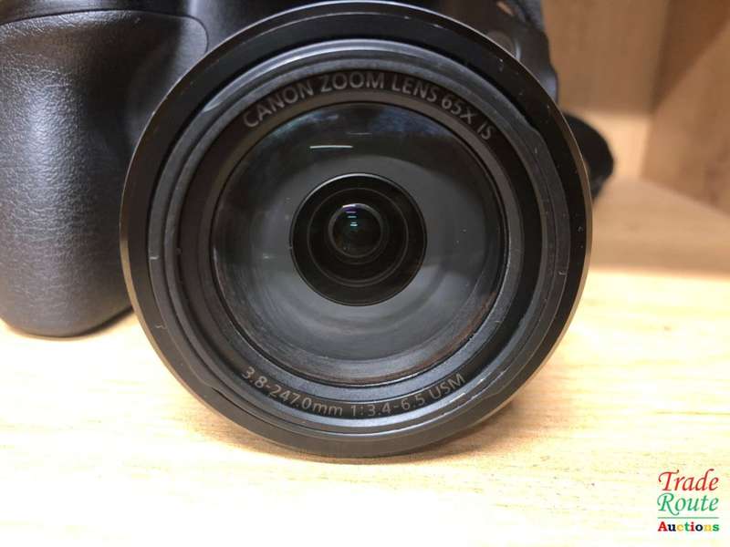 Canon Powershot SX60 HS 16.1MP Digital Camera 65x Optical Zoom Lens 3-inch LCD Tilt Screen (Black)