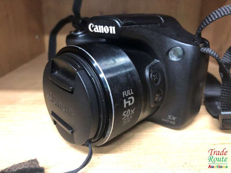 Canon PowerShot SX540 HS with 50x Optical Zoom 20MP and Built-In Wi-Fi DIGITAL CAMERA