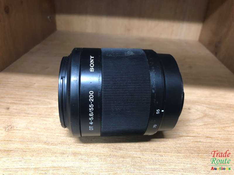 Sony 55-200mm f/4-5.6 Compact Super Telephoto Zoom Lens - For Sony DSLR Cameras
