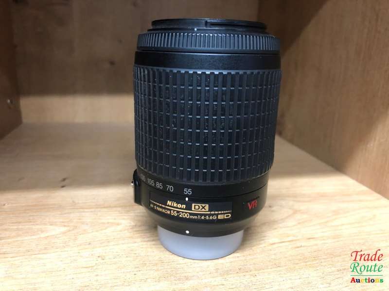 Nikon 55-200mm VR [ VIBRATION REDUCTION ] LENS