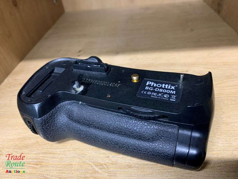 Phottix Battery Grip BG-D800M for Nikon D800 / D800E Cameras