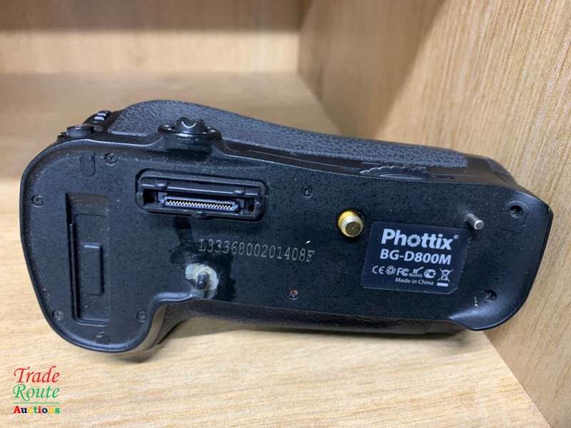 Phottix Battery Grip BG-D800M for Nikon D800 / D800E Cameras