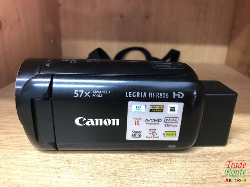 Canon Legria HD HF-R806 Camcorder (PAL) (Black)