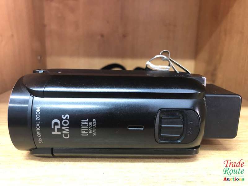 Canon Legria HD HF-R806 Camcorder (PAL) (Black)