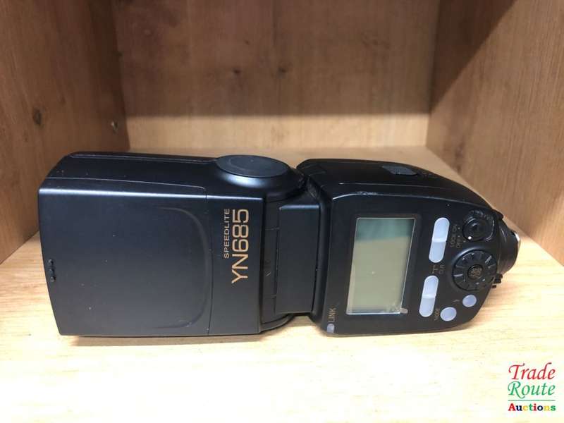BOXED - Yongnuo YN-685 TTL HSS Speedlight Flash for NIKON