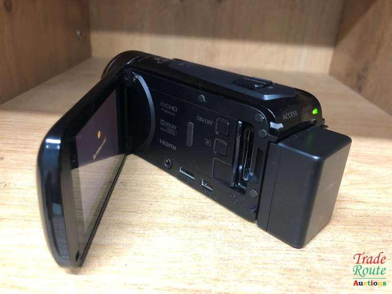 Canon Legria HF R506 HD Camcorder Handycam (3.2MP, 32x Optical Zoom, 57x Advanced Zoom, OIS) 3" LCD
