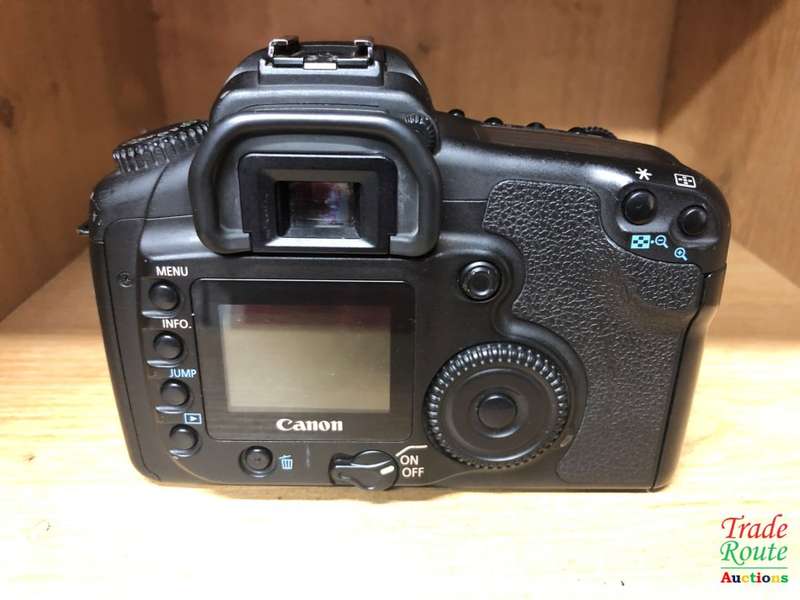 Canon EOS 20D DSLR camera BODY ONLY