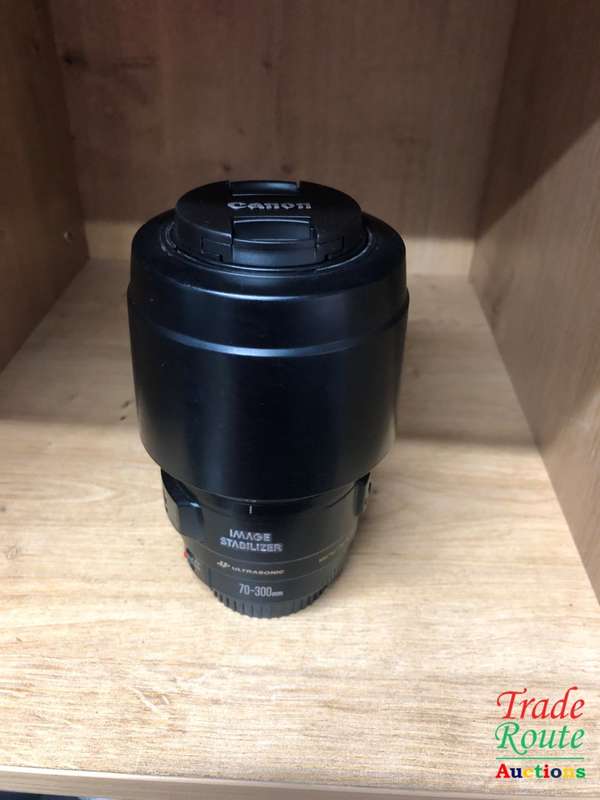 Canon EF 70-300mm ULTRASONIC IMAGE STABILIZER ZOOM LENS for Canon DSLR Cameras