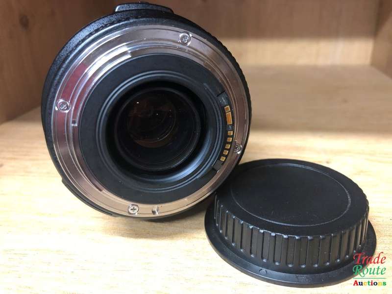 Canon EF 70-300mm ULTRASONIC IMAGE STABILIZER ZOOM LENS for Canon DSLR Cameras