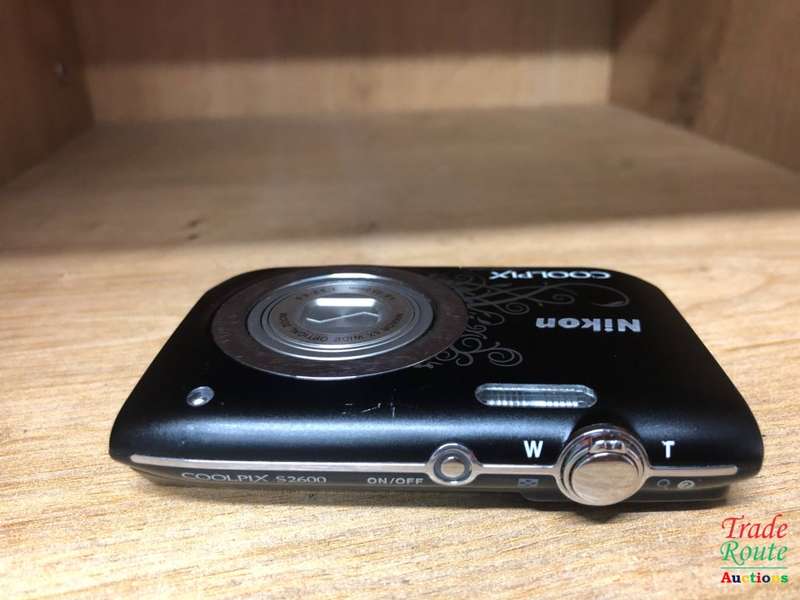 Nikon Coolpix S2600 ( 14MP, 5 x Optical Zoom, 2.7 -inch LCD ) - Digital Camera