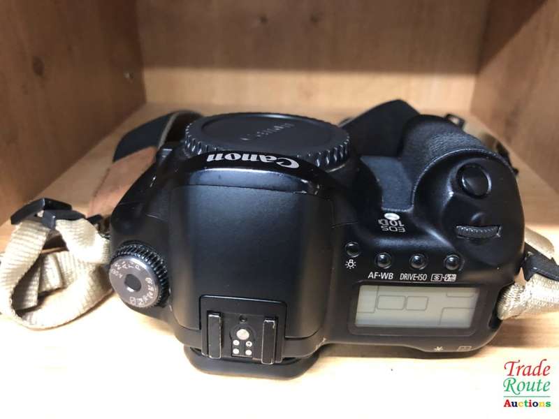 Canon EOS 10D 6.3MP Digital SLR Camera - Black (Body Only)