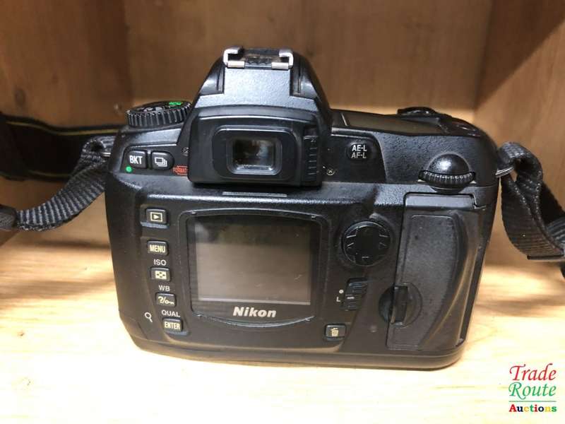NIKON D70 Professional Digital SLR camera body only