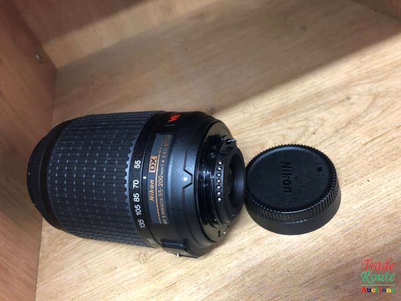 Nikon AF-S NIKKOR 55-200mm VR [ VIBRATION REDUCTION ] LENS