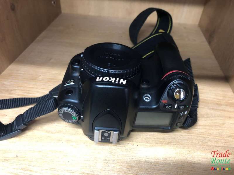 NIKON D80 Digital SLR CAMERA 10.2MP BODY ONLY