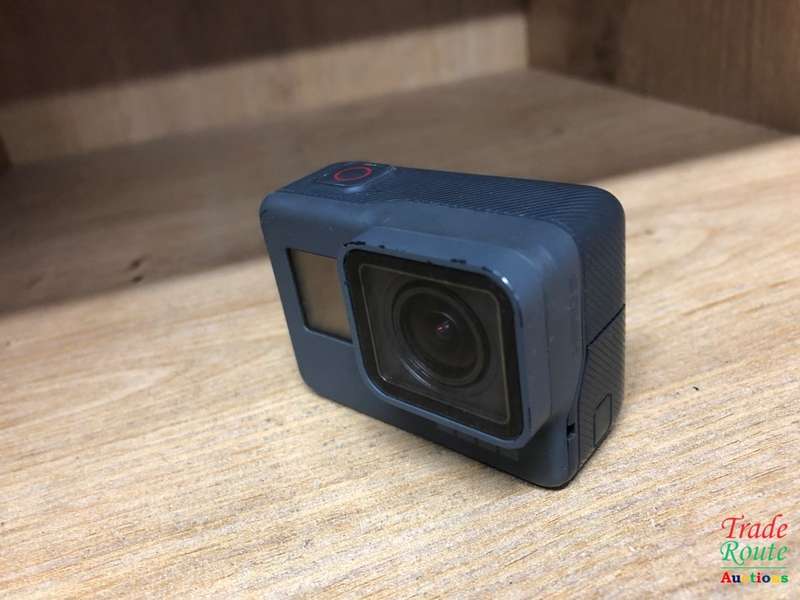 GoPro HERO5 Black 4K Action Camera with USB CABLE