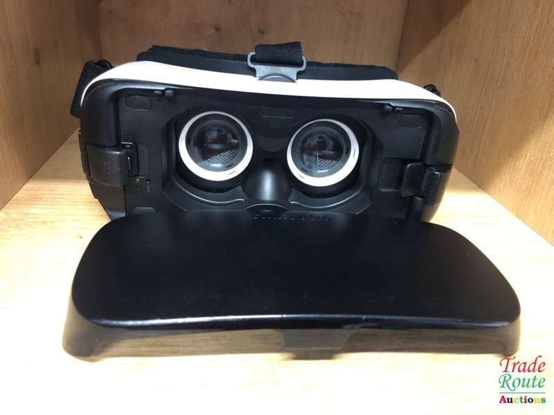 Samsung Gear VR Glasses by Oculus White