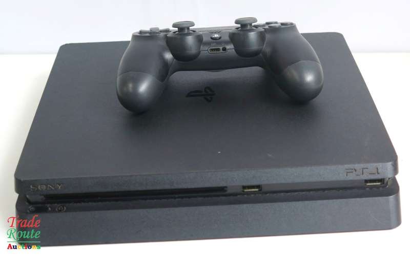 Sony PS4 PlayStation 4 SLIM console - CUH-2016A - Jet Black  *** SONY PS4 ***