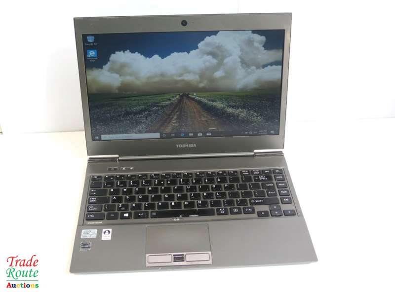 Toshiba PORTEGE Z930 LAPTOP | CORE i7 2.1GHz | 4GB RAM | 256GB SSD | SLIM LAPTOP