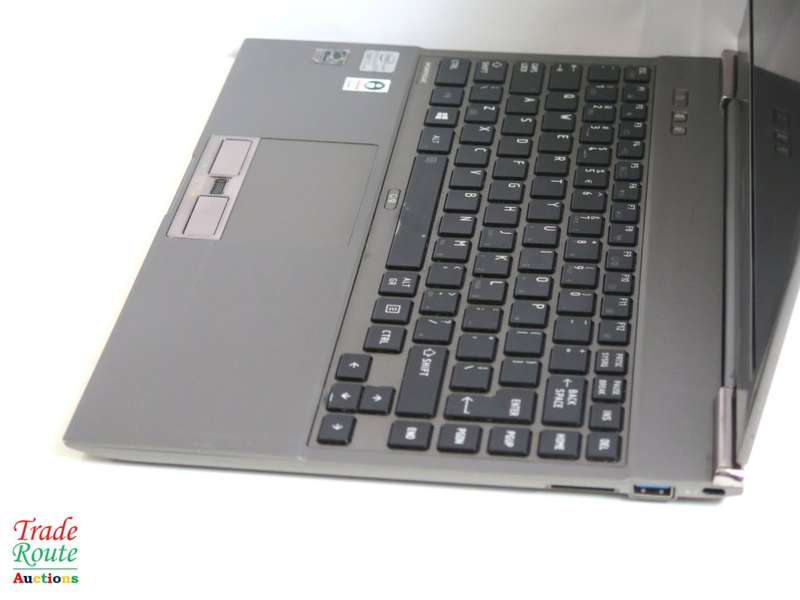 Toshiba PORTEGE Z930 LAPTOP | CORE i7 2.1GHz | 4GB RAM | 256GB SSD | SLIM LAPTOP
