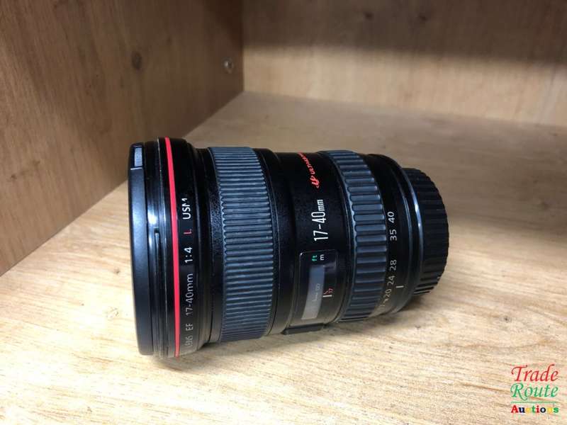 CANON EF 17-40mm f/4L ULTRASONIC Ultra Wide Angle Zoom Lens for Canon SLR Cameras