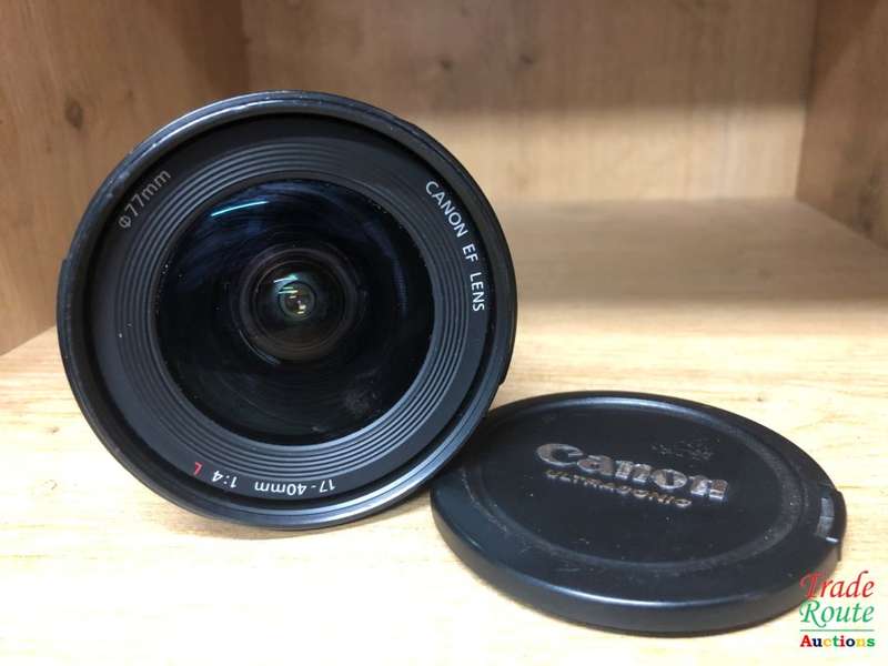 CANON EF 17-40mm f/4L ULTRASONIC Ultra Wide Angle Zoom Lens for Canon SLR Cameras