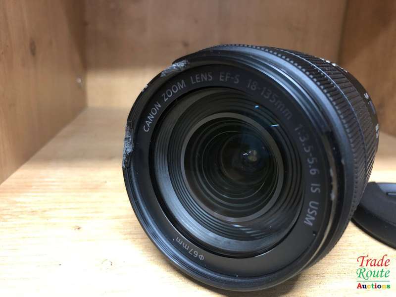 Canon EFS 18-135mm IMAGE STABILIZER - NANO USM LENS