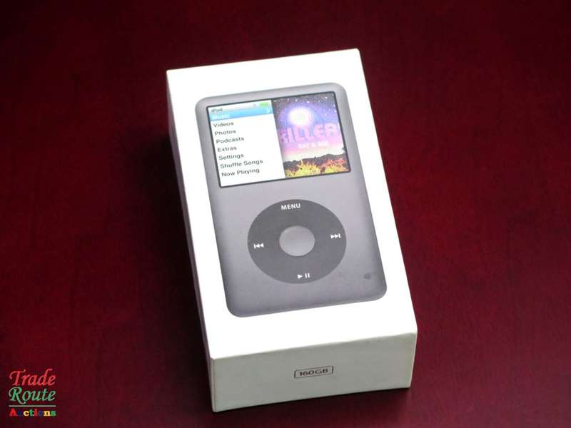 Apple IPod Classic 160GB [ MC297 ] *** 7th Generation **** IPOD 160GB BLACK 2.5" LCD Screen