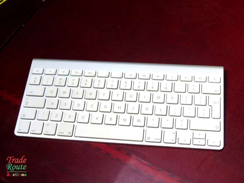 APPLE WIRELESS KEYBOARD A1314 - CAN BE USED WITH IMAC & MAC MINI