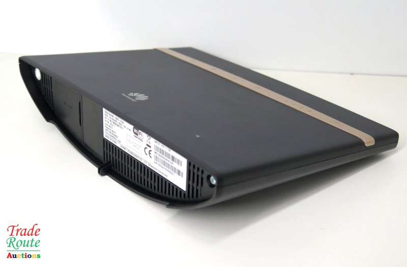 Huawei B525 4G LTE WiFi Modem Wireless Router (uses SIM card)
