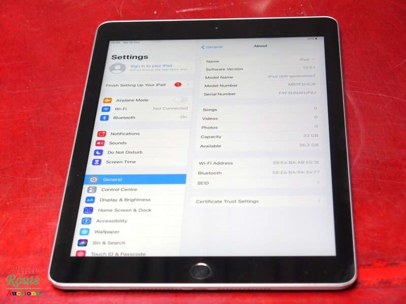 Apple iPad 6th Gen 2018 | MR7F2HC/A | WiFi  only | 32GB | Space Grey | A1893 | RETINA IPad6