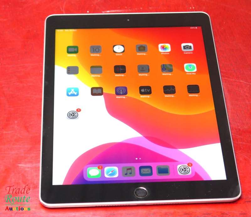 Apple iPad 6th Gen 2018 | MR7F2HC/A | WiFi  only | 32GB | Space Grey | A1893 | RETINA IPad6
