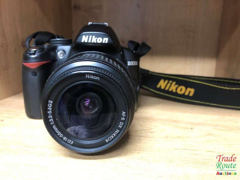 NIKON D3000 DSLR CAMERA CAMERA KIT WITH NIKKOR ED G II 18-55 LENS