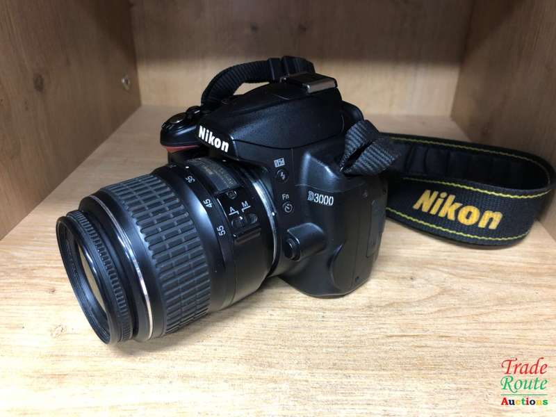 NIKON D3000 DSLR CAMERA CAMERA KIT WITH NIKKOR ED G II 18-55 LENS