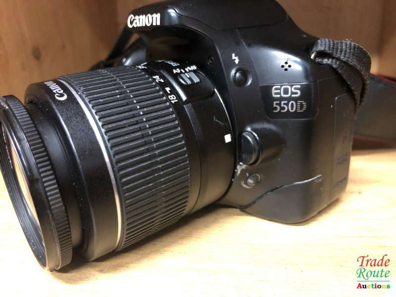 Canon EOS 550D Digital SLR camera Kit with Canon 18-55 Lens