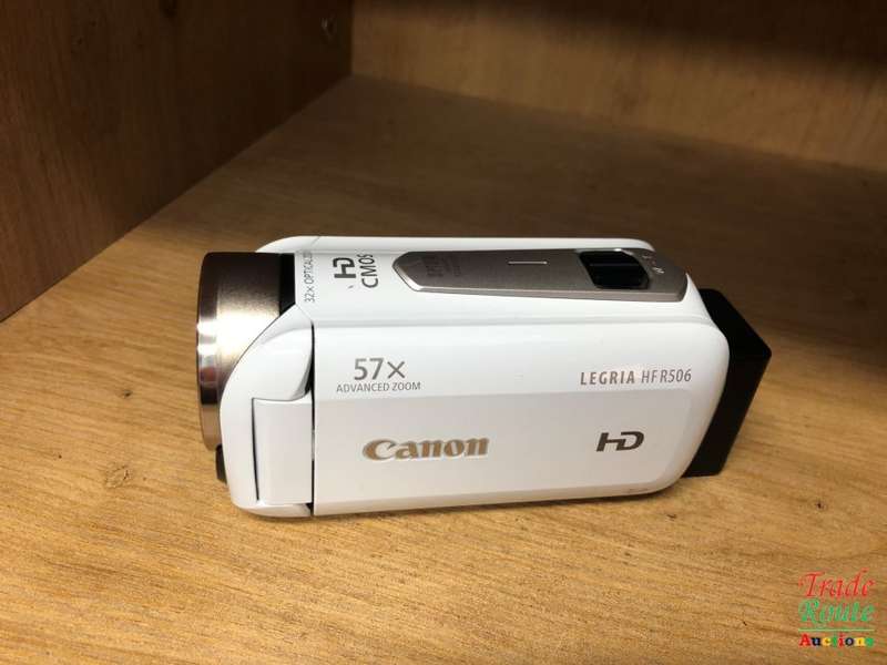 Canon Legria HF R506 HD Camcorder Handycam (3.2MP, 32x Optical Zoom, 57x Advanced Zoom, OIS) 3" LCD