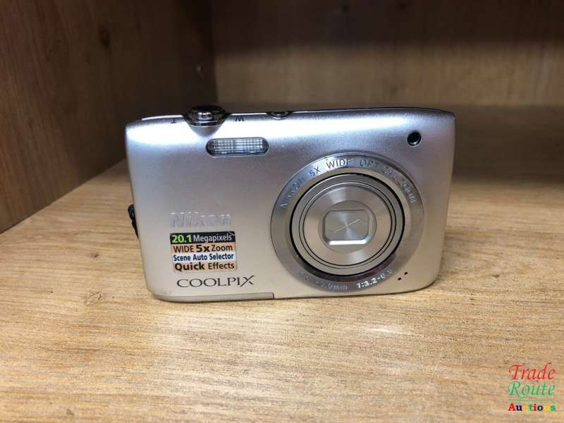 Nikon Coolpix S2800 20.1 MP Point & Shoot Digital Camera with 5X Optical Zoom - SILVER