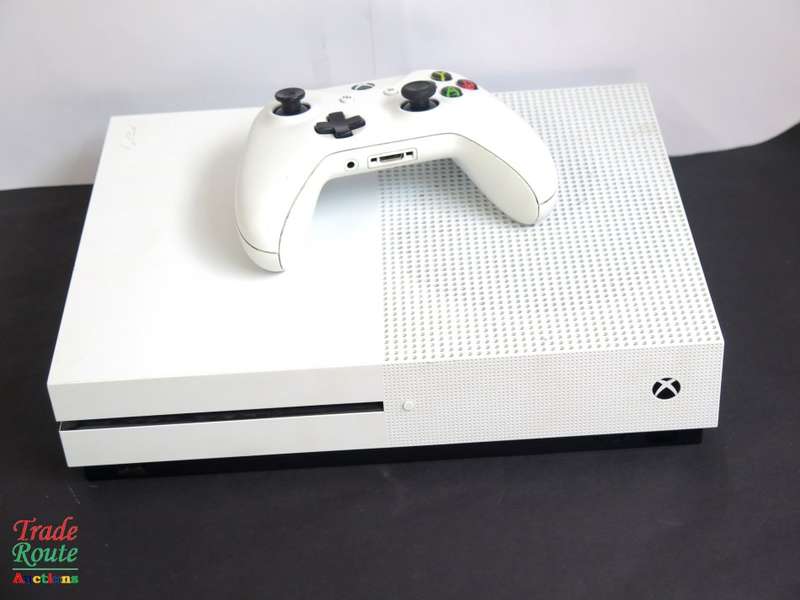 Microsoft Xbox One S 1TB Console (WHITE) Model 1681 + 1 Controller (WHITE)