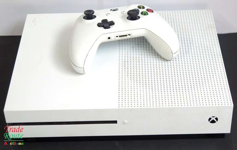 Microsoft Xbox One S 1TB Console (WHITE) Model 1681 + 1 Controller (WHITE)