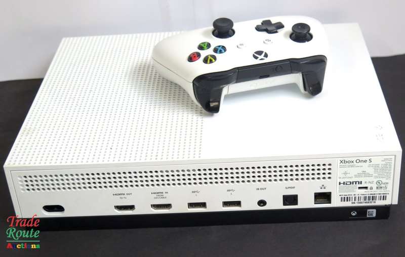 Microsoft Xbox One S 1TB Console (WHITE) Model 1681 + 1 Controller (WHITE)