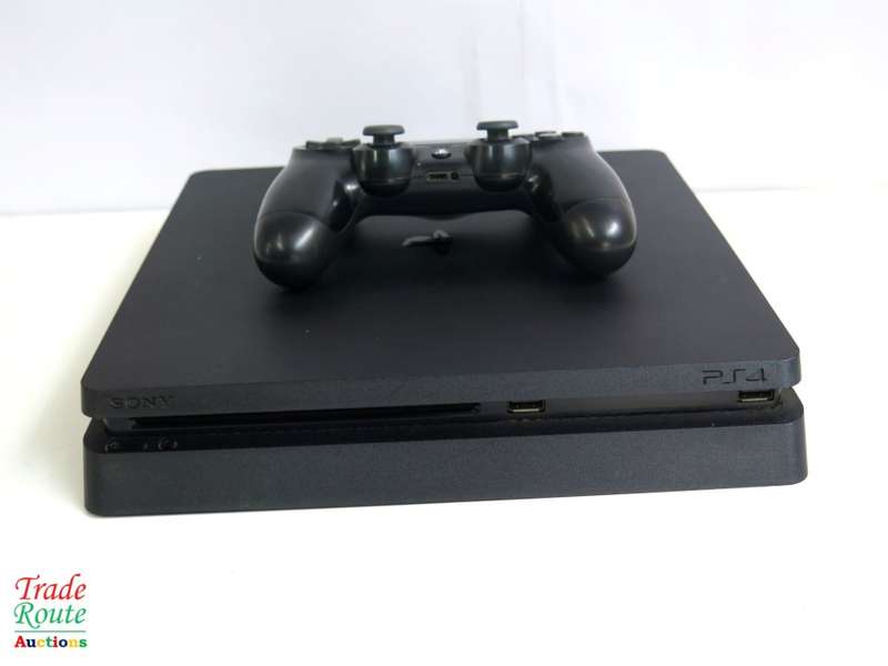 Sony PS4 PlayStation 4 SLIM console - CUH-2016A - Jet Black  *** SONY PS4 ***