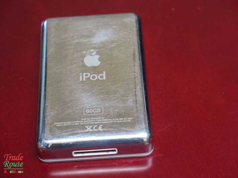 Apple IPod Classic - 5th Generation  WHITE 80GB [ MA448FB ] A1136