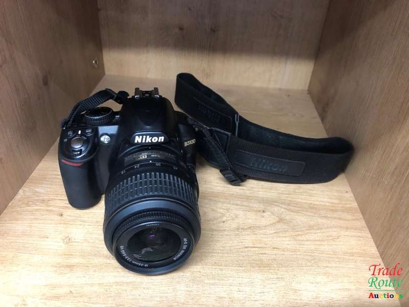 NIKON D3100 DSLR Camera Kit with Nikon 18-55 VR Lens *** BARGAINS ***