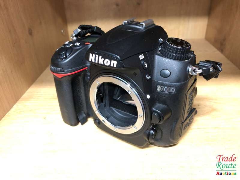 NIKON D7000 DSLR CAMERA Body (ONLY) 16.2 Megapixels