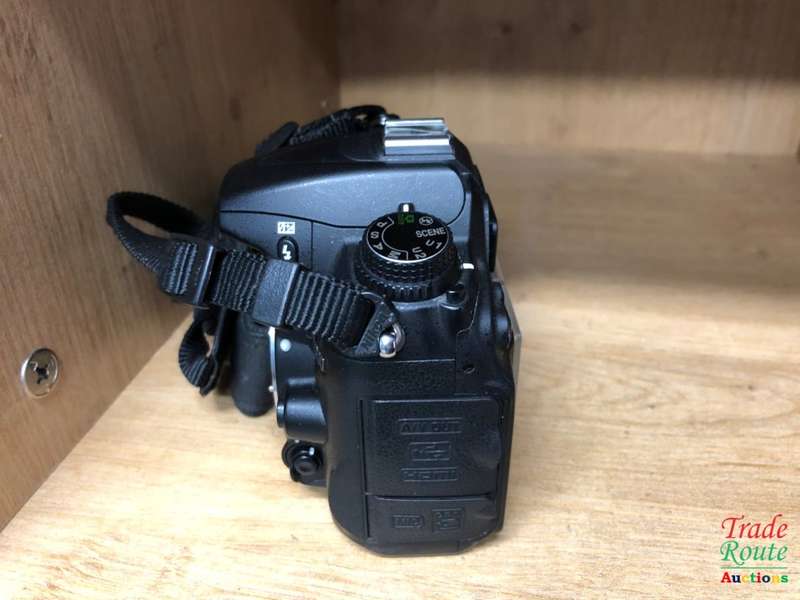 NIKON D7000 DSLR CAMERA Body (ONLY) 16.2 Megapixels