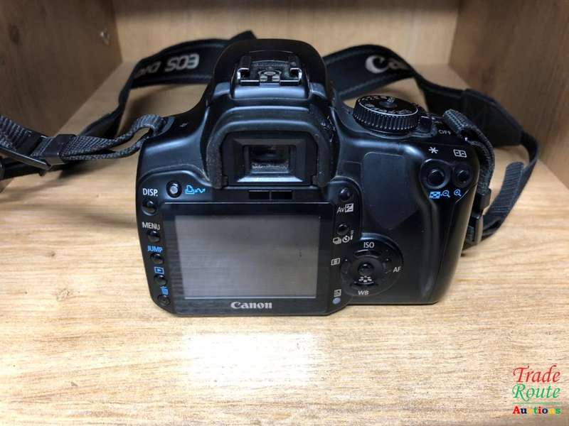 Canon EOS 400D DigitalSLR camera 10.1 Megapixels + Canon EFS 18-55mm Lens