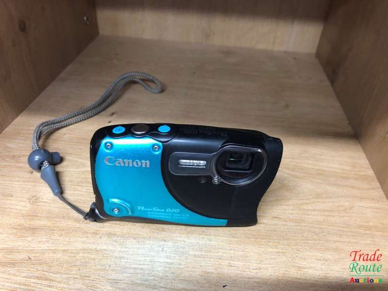 Canon PowerShot D20 12.1 MP CMOS Waterproof Digital Camera