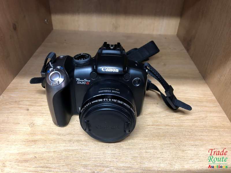 Canon PowerShot SX20 IS Digital Camera (12.1 Megapixel, 20x Optical Zoom) 2.5 inch LCD
