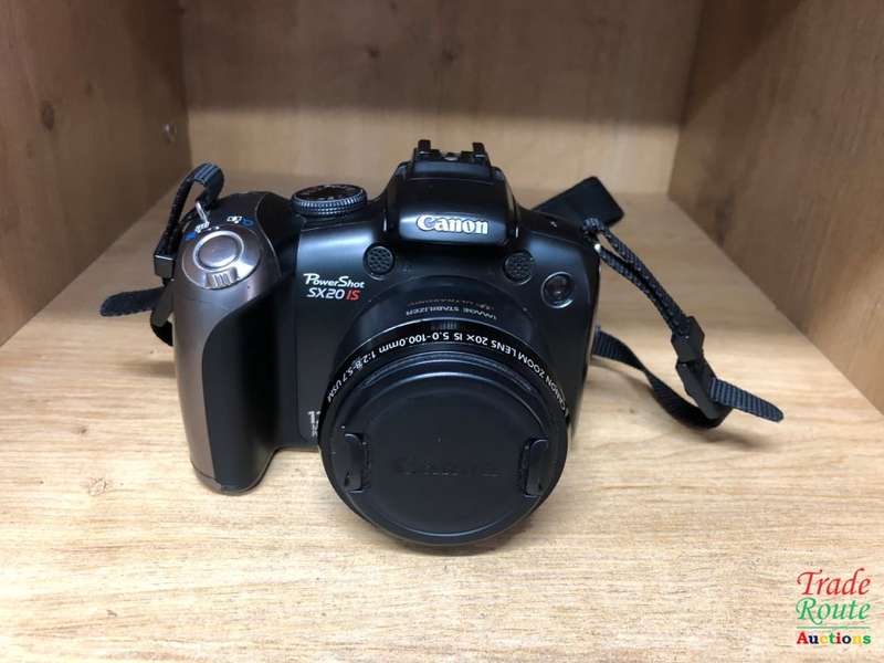 Canon PowerShot SX20 IS Digital Camera (12.1 Megapixel, 20x Optical Zoom) 2.5 inch LCD